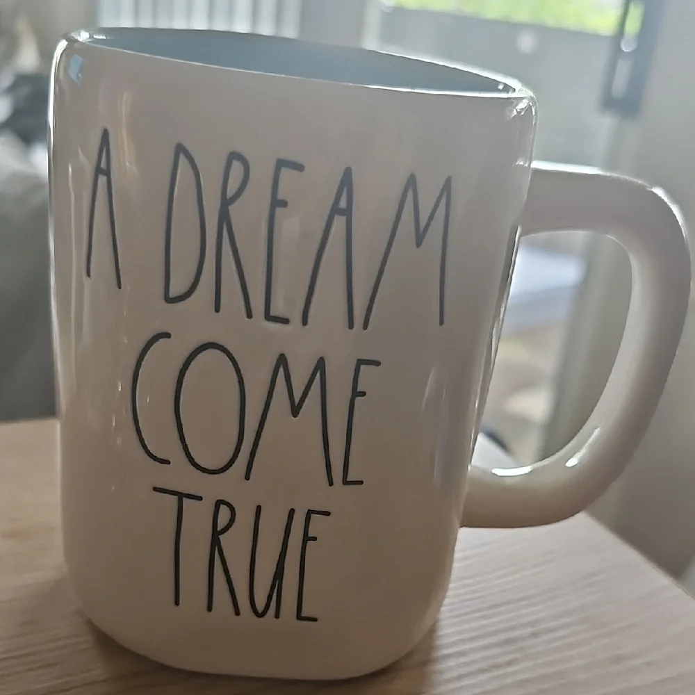 Disney Cream Mug with Inspirational Message - Picture 1 of 3